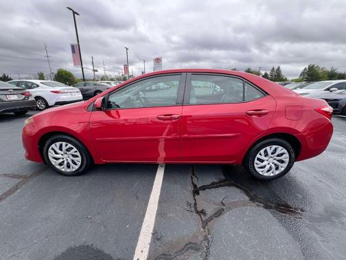 Barcelona Red Metallic 2017 Toyota Corolla LE