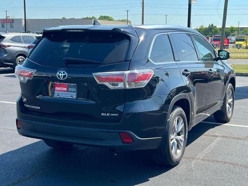 Attitude Black Metallic 2015 Toyota Highlander XLE