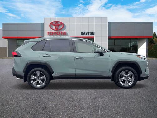 2023 Toyota RAV4 Hybrid XLE