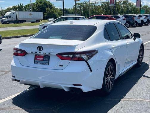 White 2022 Toyota Camry SE