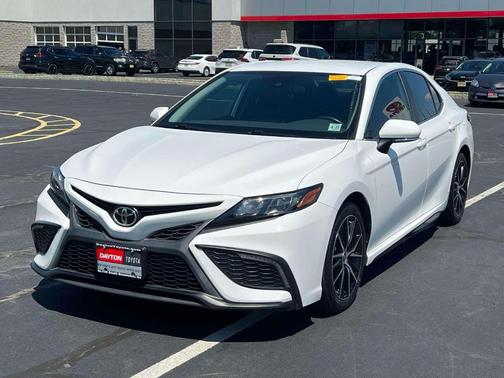 White 2022 Toyota Camry SE