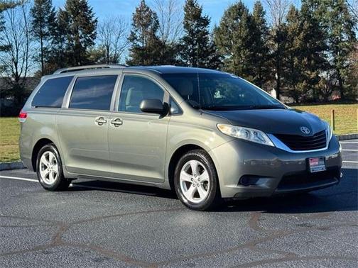 2012 Toyota Sienna LE