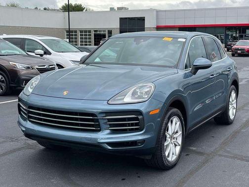 Light Blue 2020 Porsche Cayenne Base