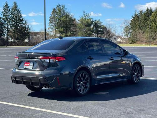 Midnight Black Metallic 2024 Toyota Corolla SE