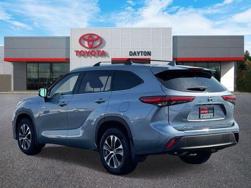 2020 Toyota Highlander Hybrid XLE