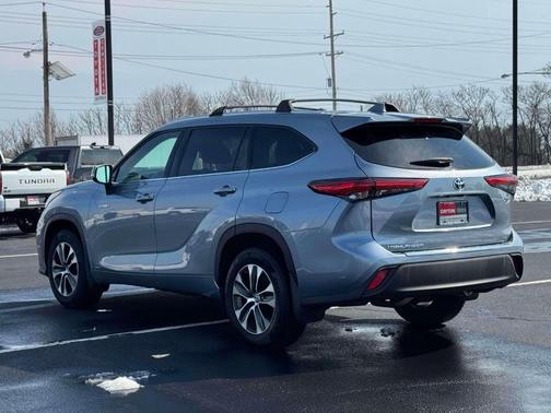 2020 Toyota Highlander Hybrid XLE