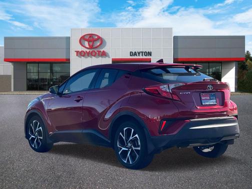 2021 Toyota C-HR XLE