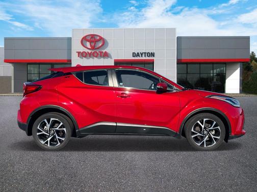 2021 Toyota C-HR XLE