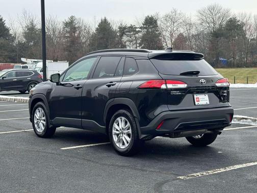 2023 Toyota Corolla Cross LE