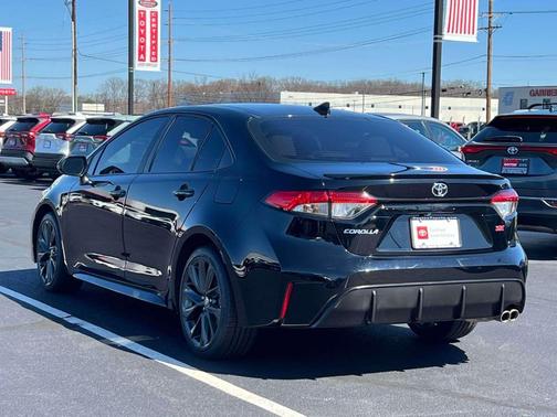 Black 2024 Toyota Corolla SE