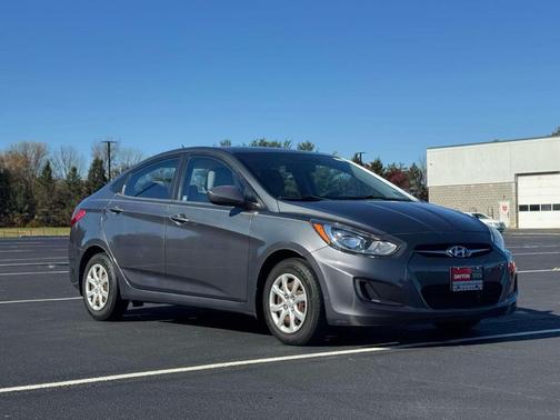 2013 Hyundai Accent GLS