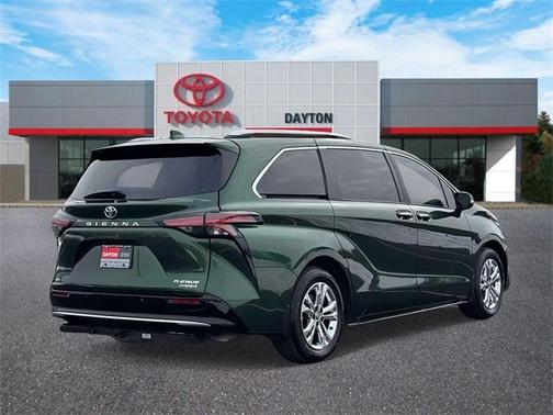 2023 Toyota Sienna Platinum 7 passenger