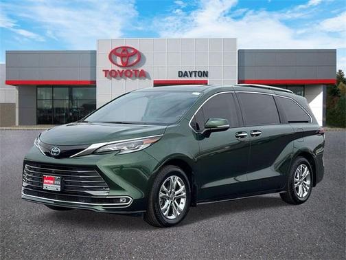 2023 Toyota Sienna Platinum 7 passenger