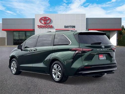 2023 Toyota Sienna Platinum 7 passenger