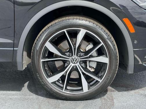 2024 Volkswagen Tiguan 2.0T SEL R-Line