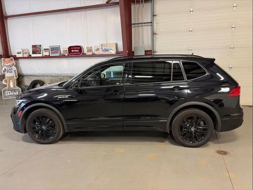 2022 Volkswagen Tiguan 2.0T SE R-Line Black 4MOTION