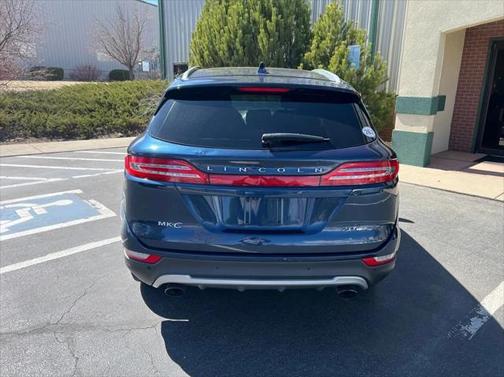 2015 Lincoln MKC Base