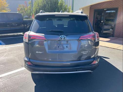 2017 Toyota RAV4 Limited