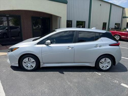 2025 Nissan Leaf S