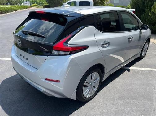 2025 Nissan Leaf S