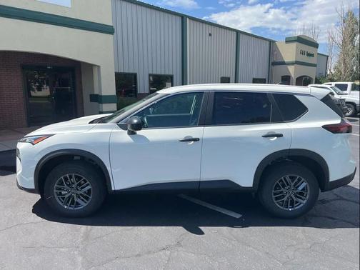 2025 Nissan Rogue S