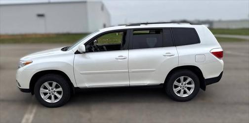 2012 Toyota Highlander SE