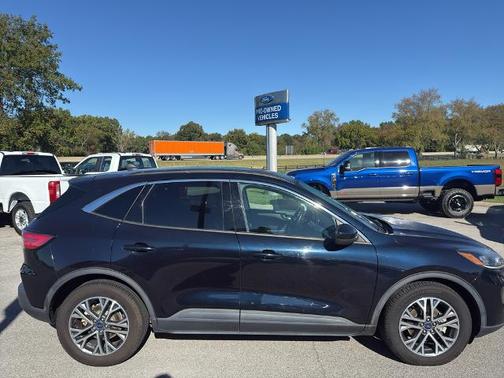 2021 Ford Escape SEL
