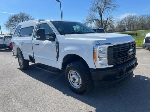 Oxford White 2023 Ford F-250 XL