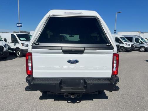 Oxford White 2023 Ford F-250 XL
