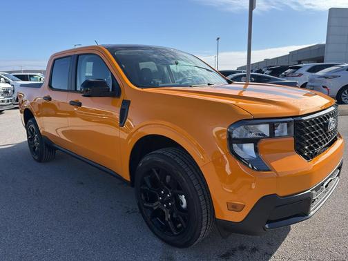 Orange Fury Metallic Tri-Coat 2026 Ford Maverick XLT