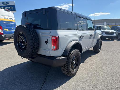 Avalanche Gray 2026 Ford Bronco Big Bend