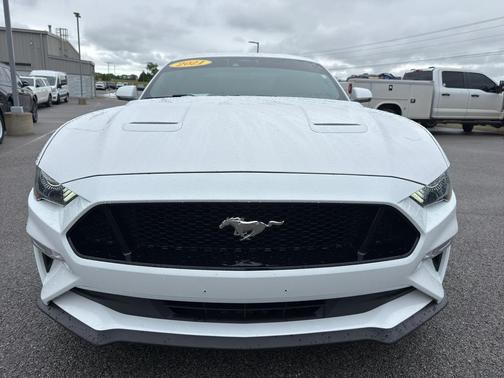 Oxford White 2021 Ford Mustang GT Premium