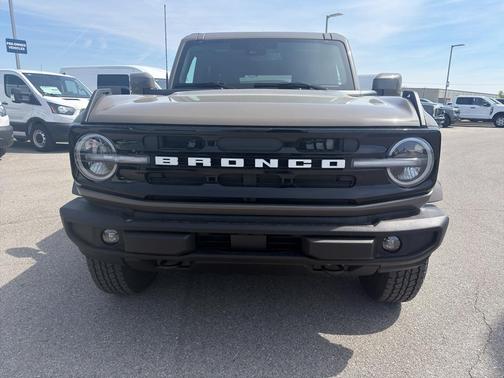 Marsh Gray 2026 Ford Bronco Outer Banks