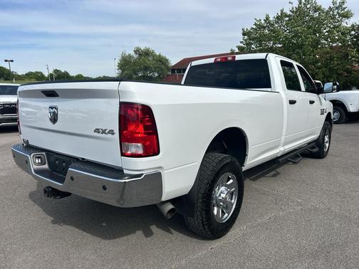 Bright White Clearcoat 2017 RAM 2500 Tradesman Crew Cab 4x4 8' Box