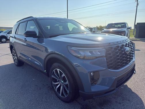Vapor Blue Metallic 2026 Ford Explorer ST-Line