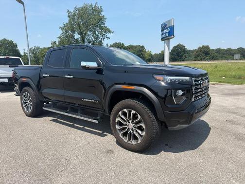 Onyx Black 2024 GMC Canyon DENALI