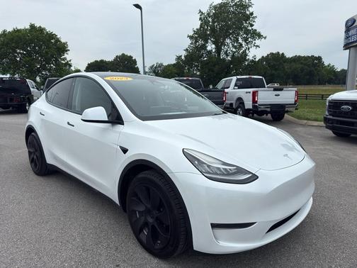 2023 Tesla Model Y Long Range Dual Motor All-Wheel Drive