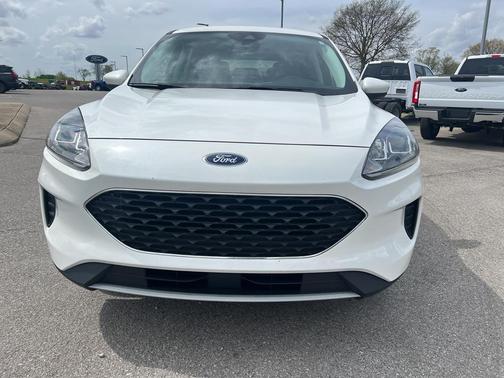 Star White Metallic Tri-Coat 2021 Ford Escape SE