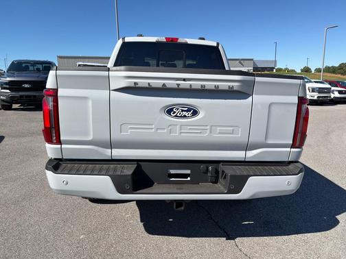 Avalanche 2026 Ford F-150 Platinum