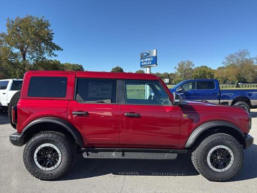 Ruby Red Metallic Tinted Clearcoat 2025 Ford Bronco Badlands