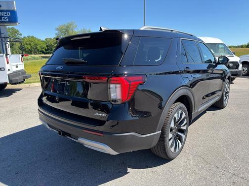 Agate Black Metallic 2026 Ford Explorer Platinum