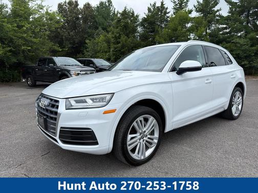 Glacier White Metallic 2020 Audi Q5 45 Premium Plus