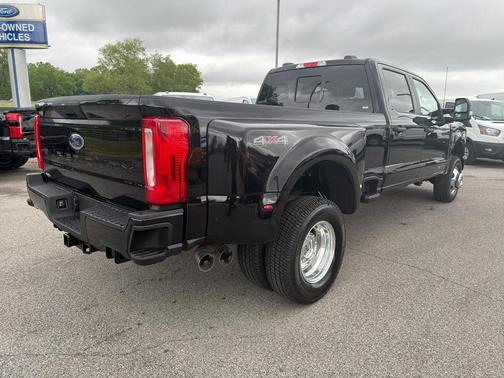 Agate Black Metallic 2026 Ford F-350 XL