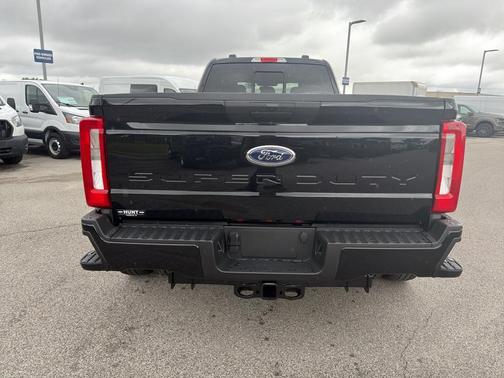 Agate Black Metallic 2026 Ford F-350 XL