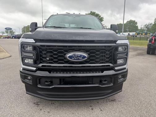 Agate Black Metallic 2026 Ford F-350 XL