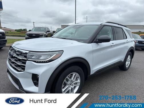 Space White Metallic 2026 Ford Explorer Active