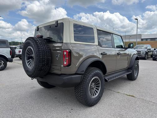 Marsh Gray 2026 Ford Bronco Outer Banks
