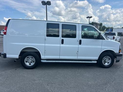 Summit White 2025 Chevrolet Express 2500 Work Van