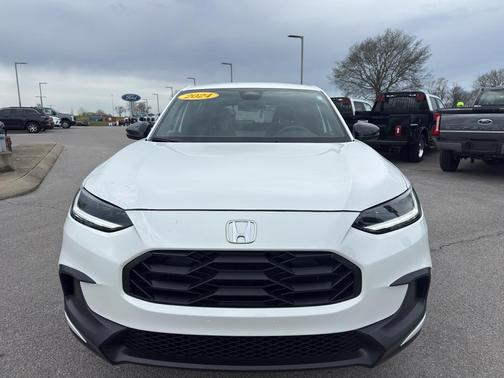 Platinum White Pearl 2024 Honda HR-V 2WD Sport