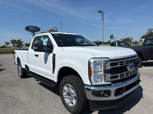 Oxford White 2026 Ford F-250 XLT